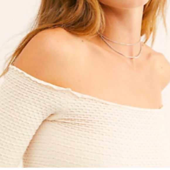 🌺Free people off shoulder textured l/s crop - Picture 3 of 17